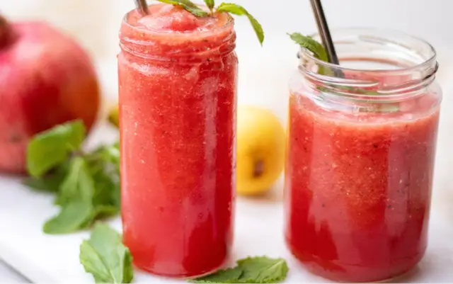 Fresh and pasteurised fruit juices Image